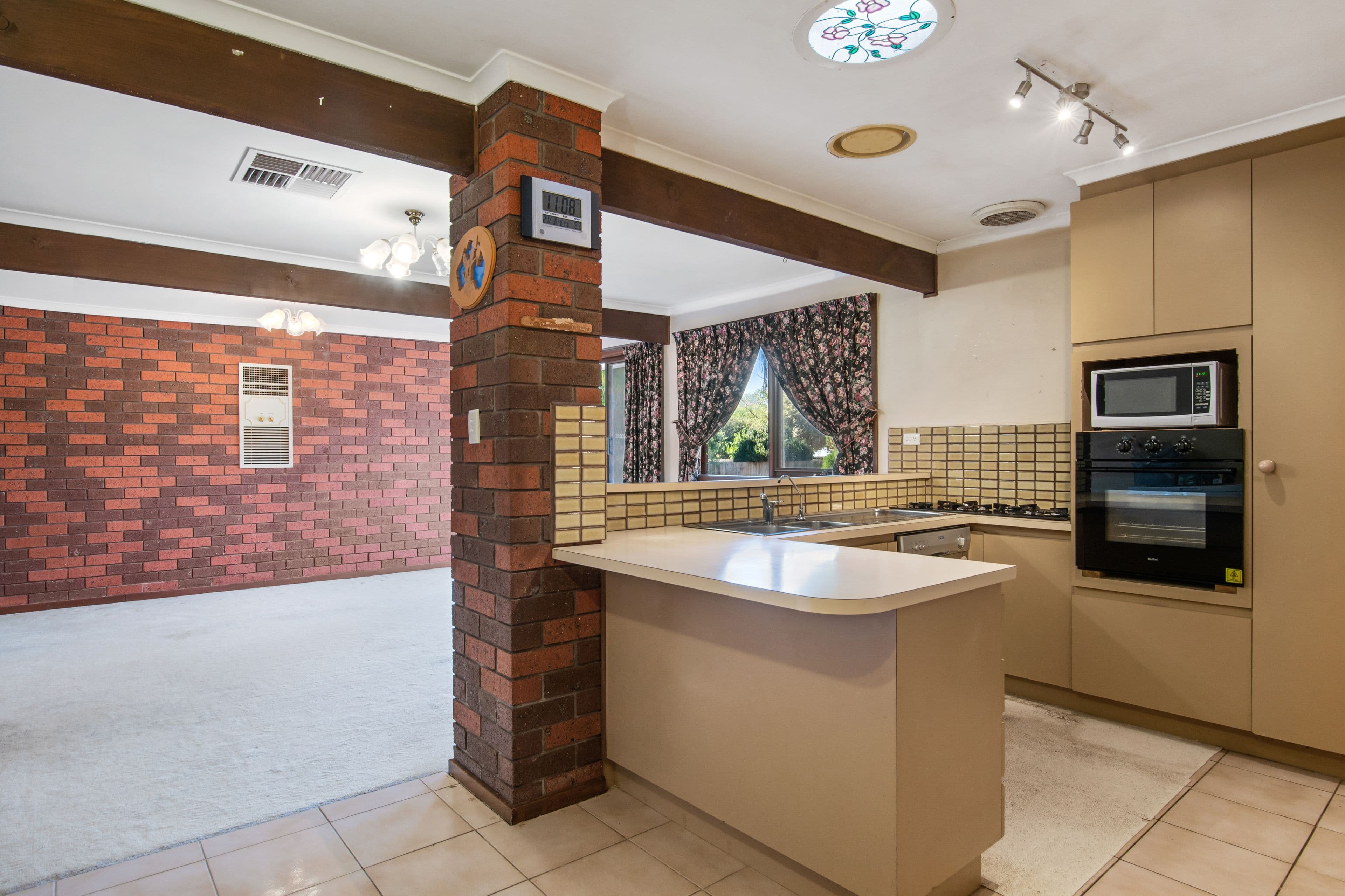 21 Anthony Drive, Chirnside Park VIC 3116, Chirnside Park - Thumbnail 3