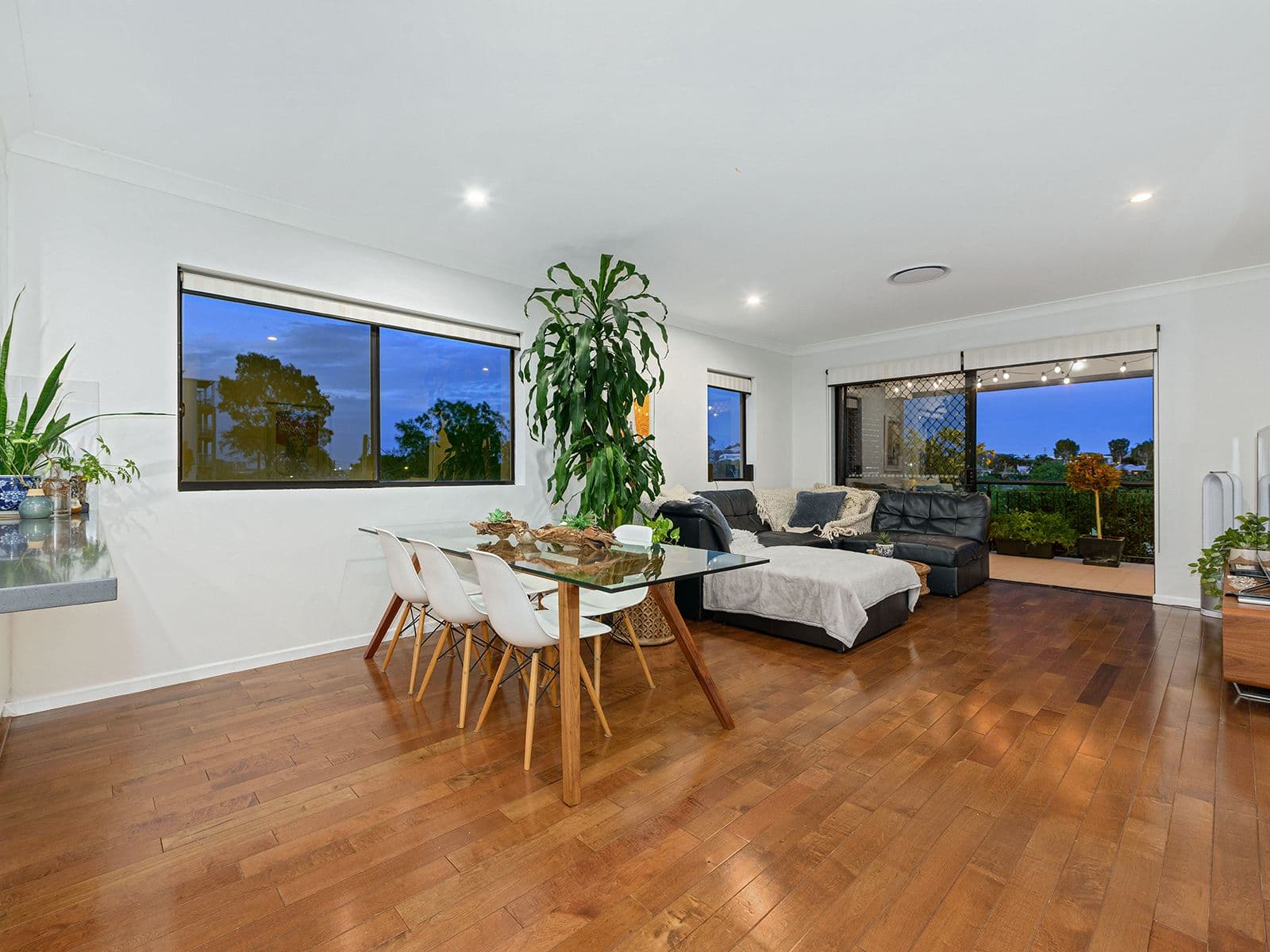 70 Norman Crescent, Norman Park QLD 4170, Norman Park - Thumbnail 2