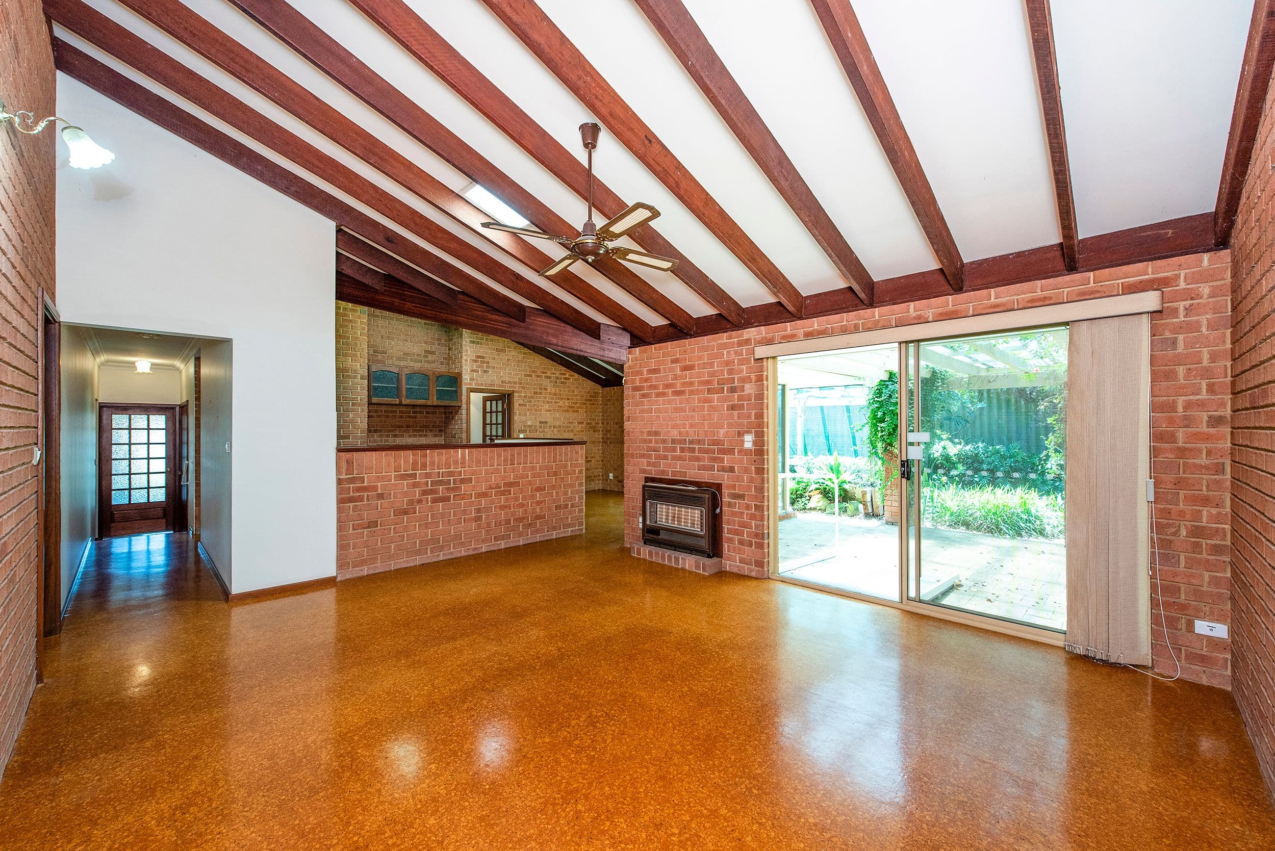 6 Donald Drive, Safety Bay WA 6169, Safety Bay - Thumbnail 2