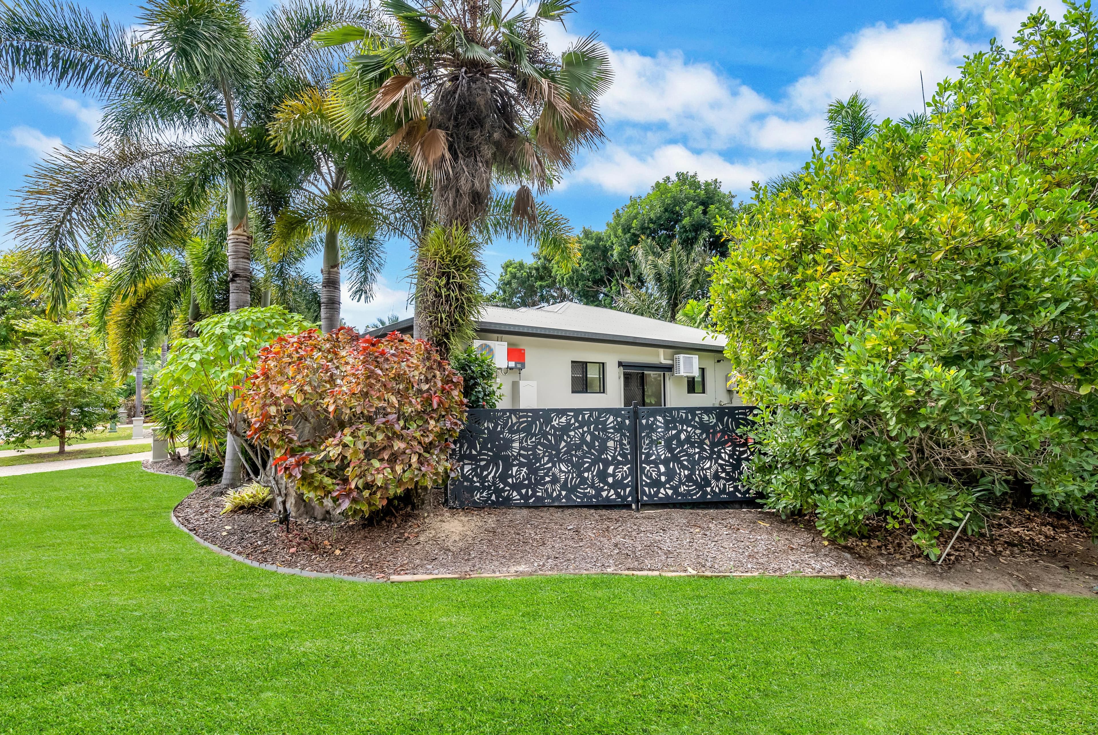 2 Michelia Street, Palm Cove QLD 4879, Palm Cove - Thumbnail 5
