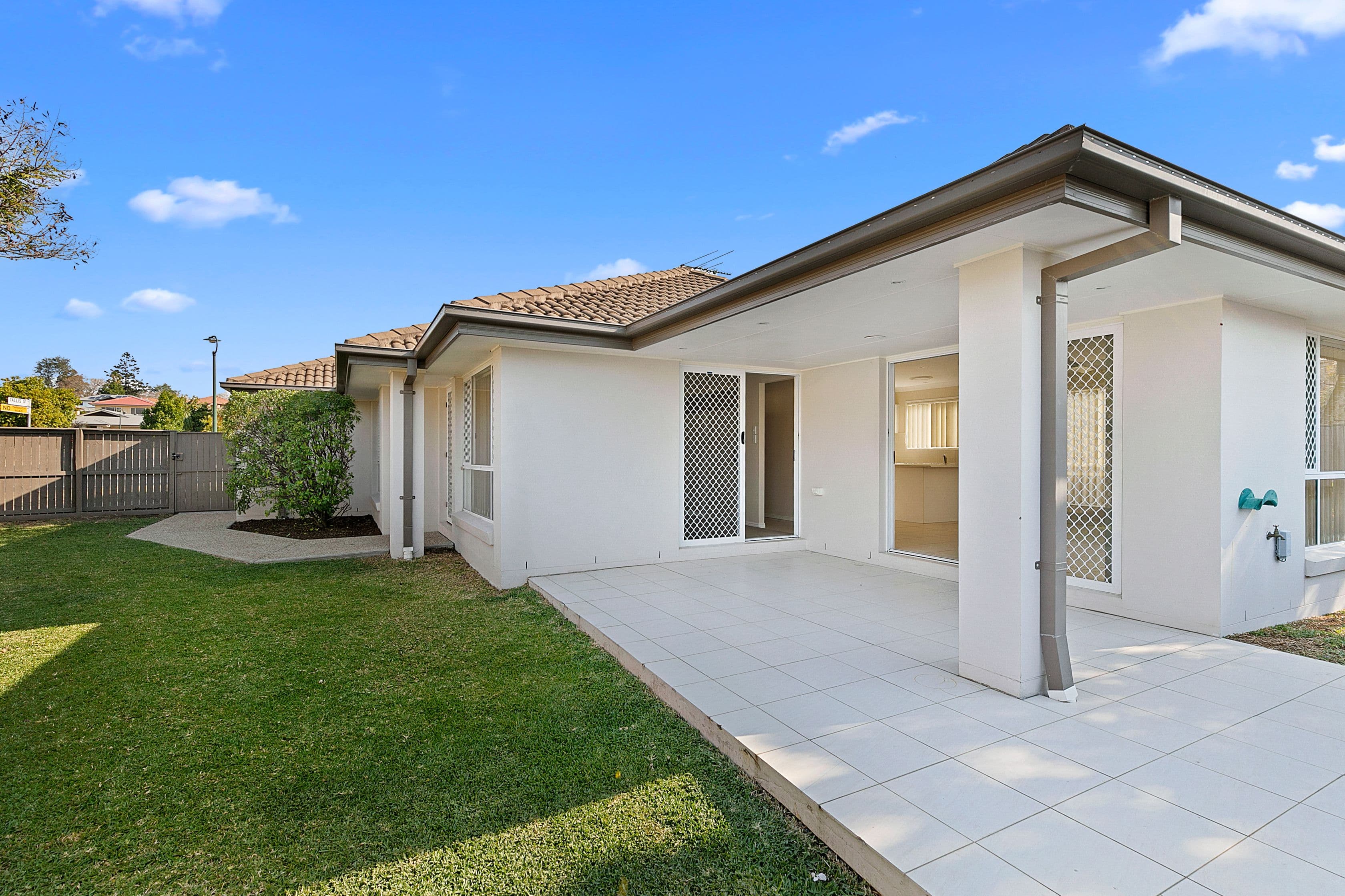 2 Tallis Street, Wakerley QLD 4154, Wakerley - Thumbnail 2