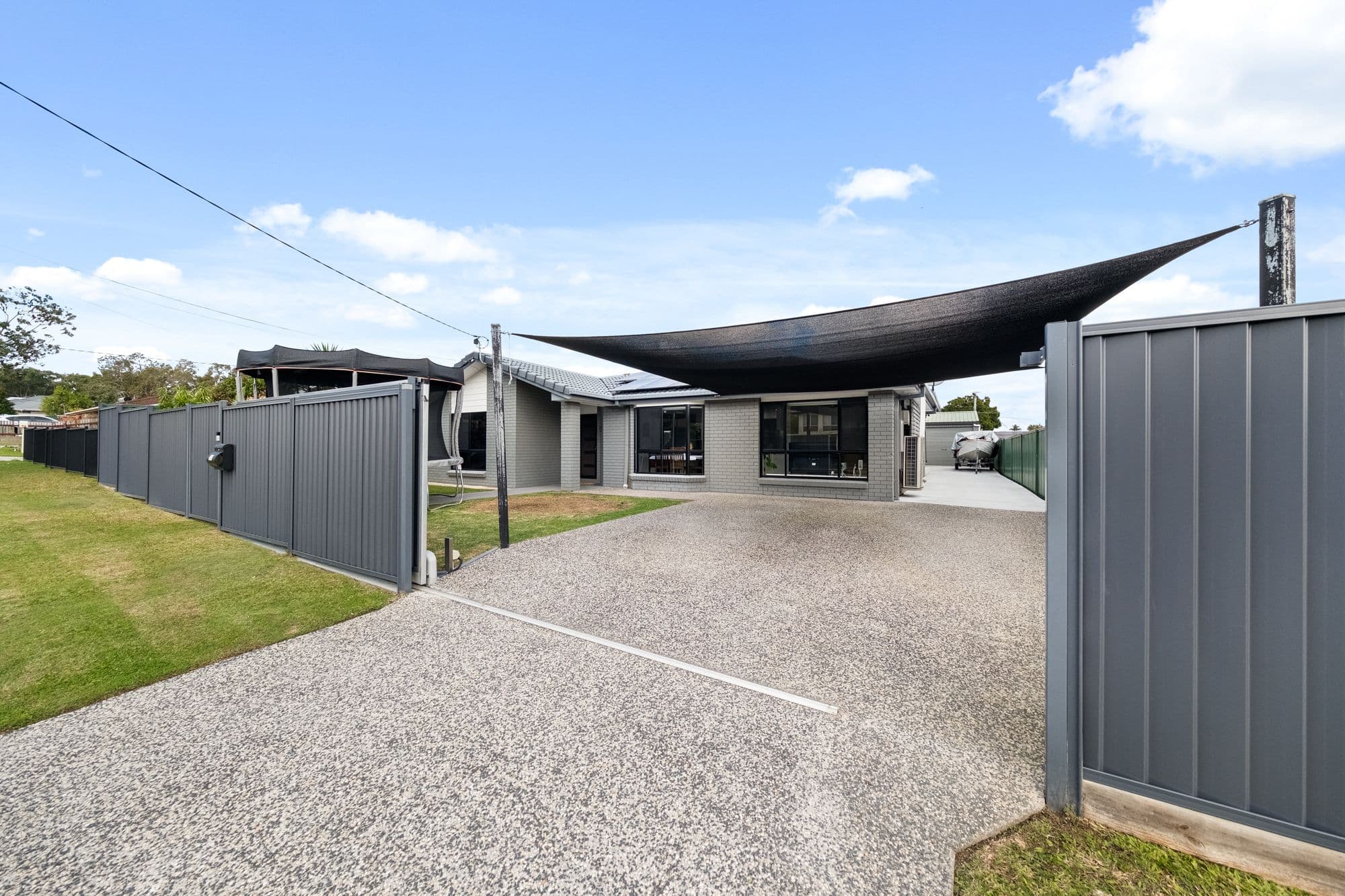 17 Babiana Street, Alexandra Hills QLD 4161, Alexandra Hills - Thumbnail 2