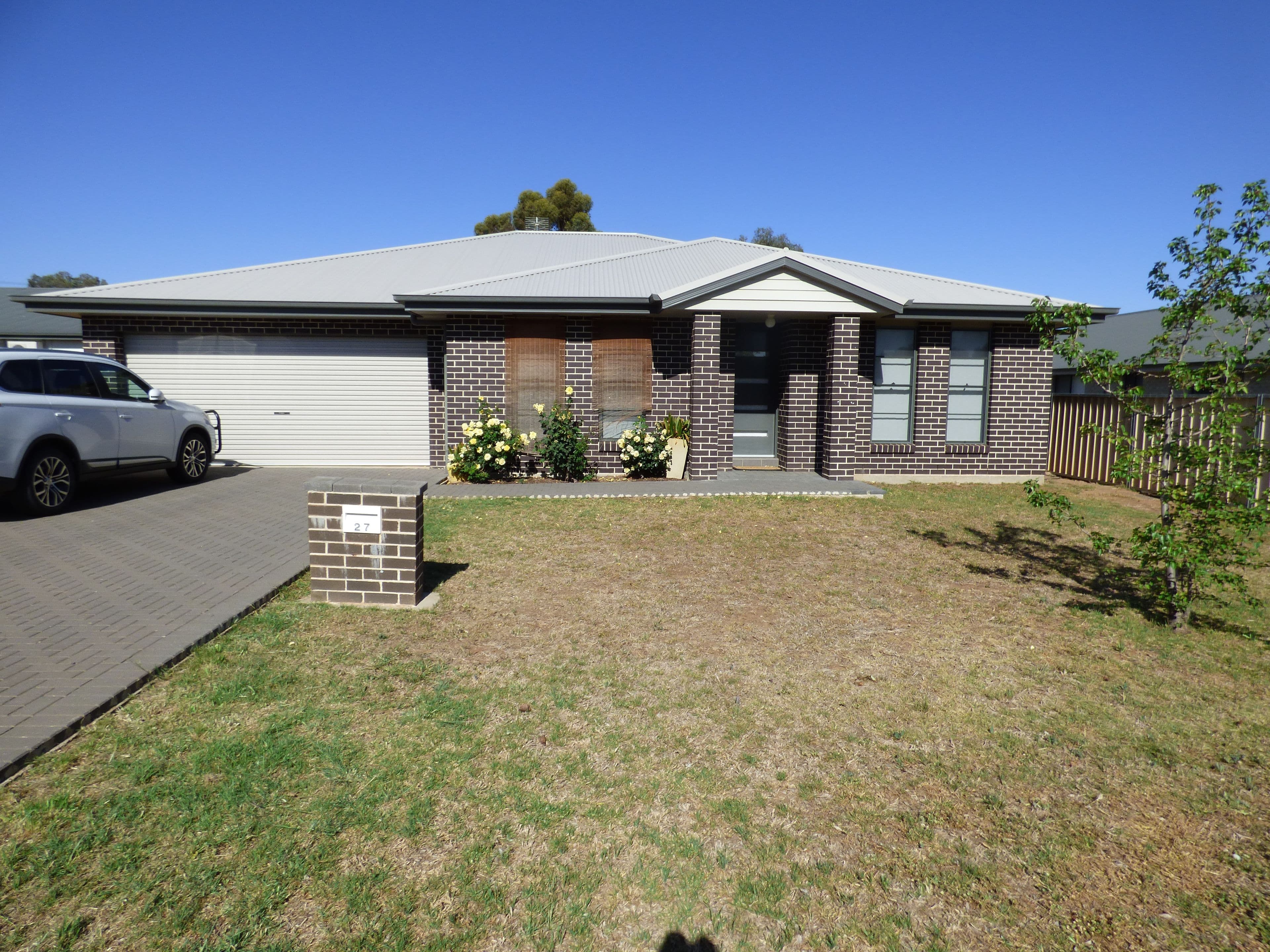 27 Kent Street, Forbes - Image 1