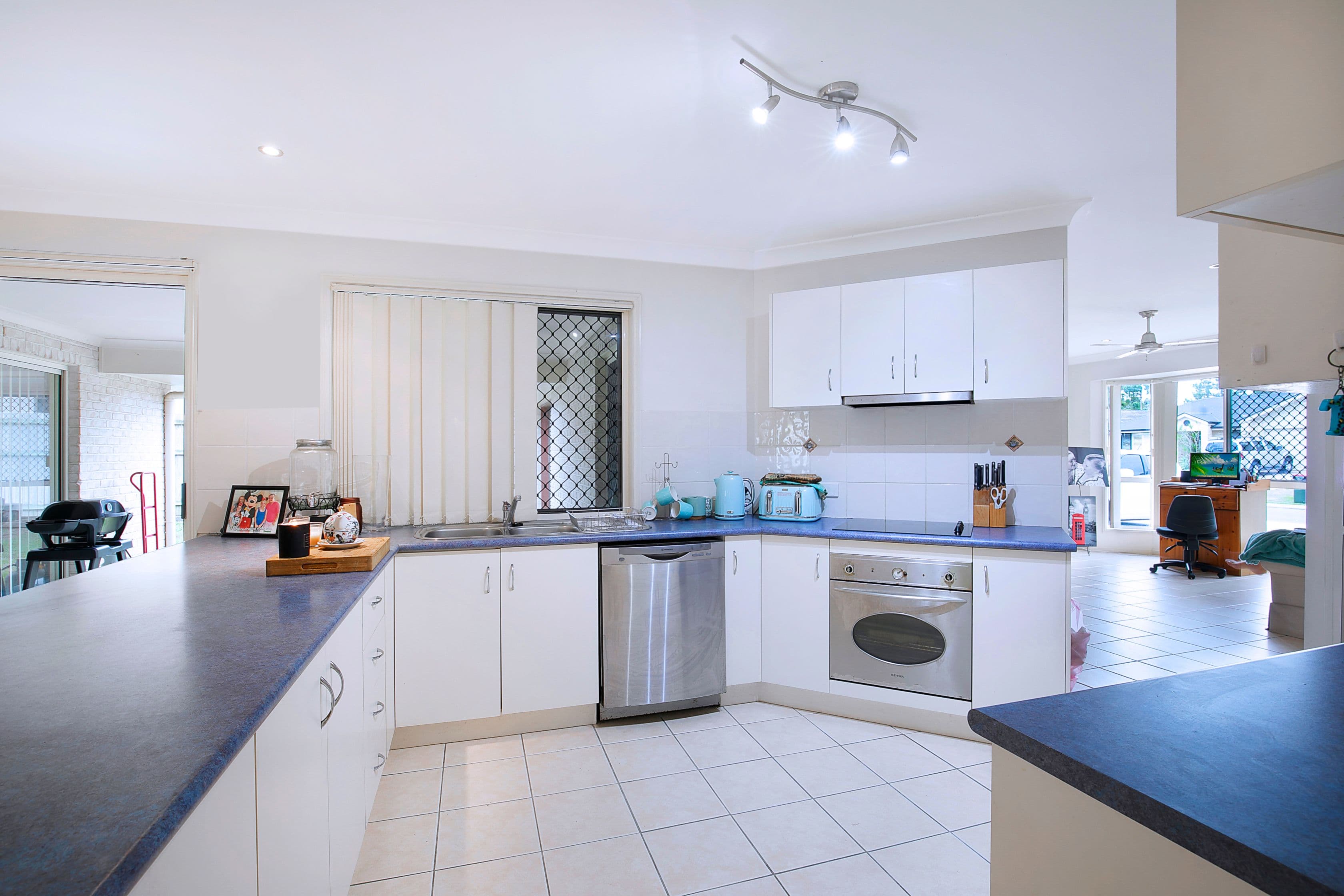 5 Cadell Crescent, Rothwell QLD 4022, Rothwell - Thumbnail 2