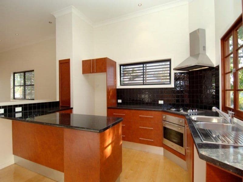 9 Yarraman Street, LUTWYCHE QLD 4030, Lutwyche - Thumbnail 2