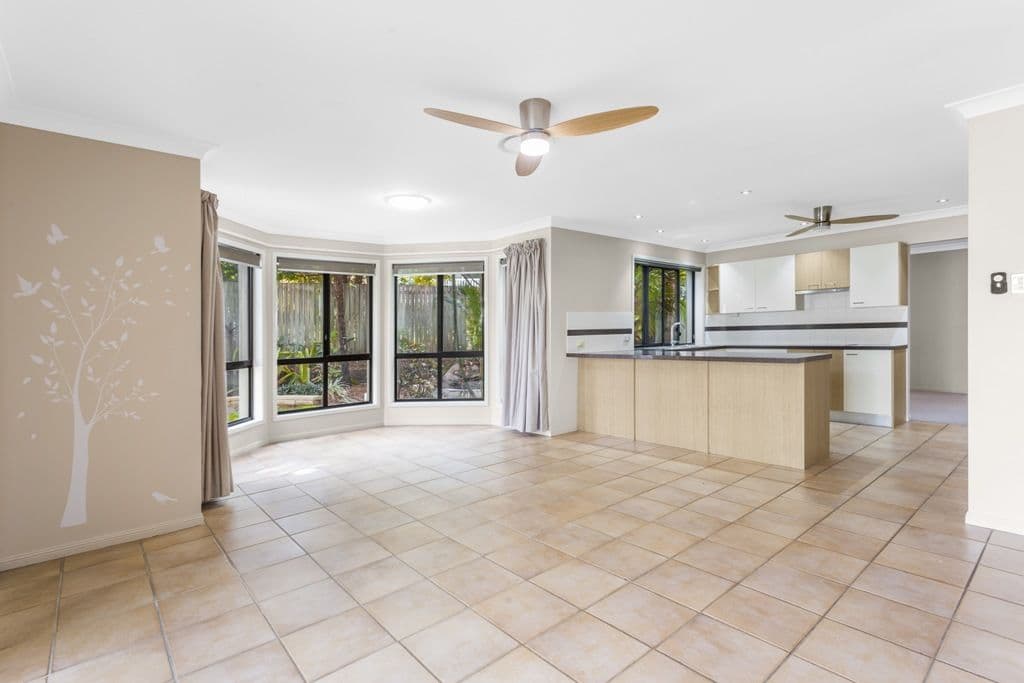 15 Grey Gum Close, Bridgeman Downs QLD 4035, Bridgeman Downs - Thumbnail 4