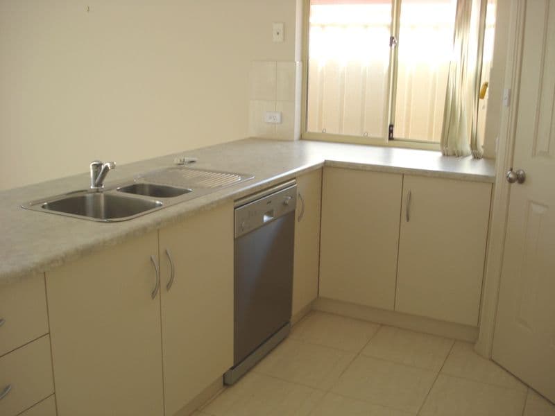 6 Overlander Way, SMITHFIELD SA 5114, Smithfield - Thumbnail 3