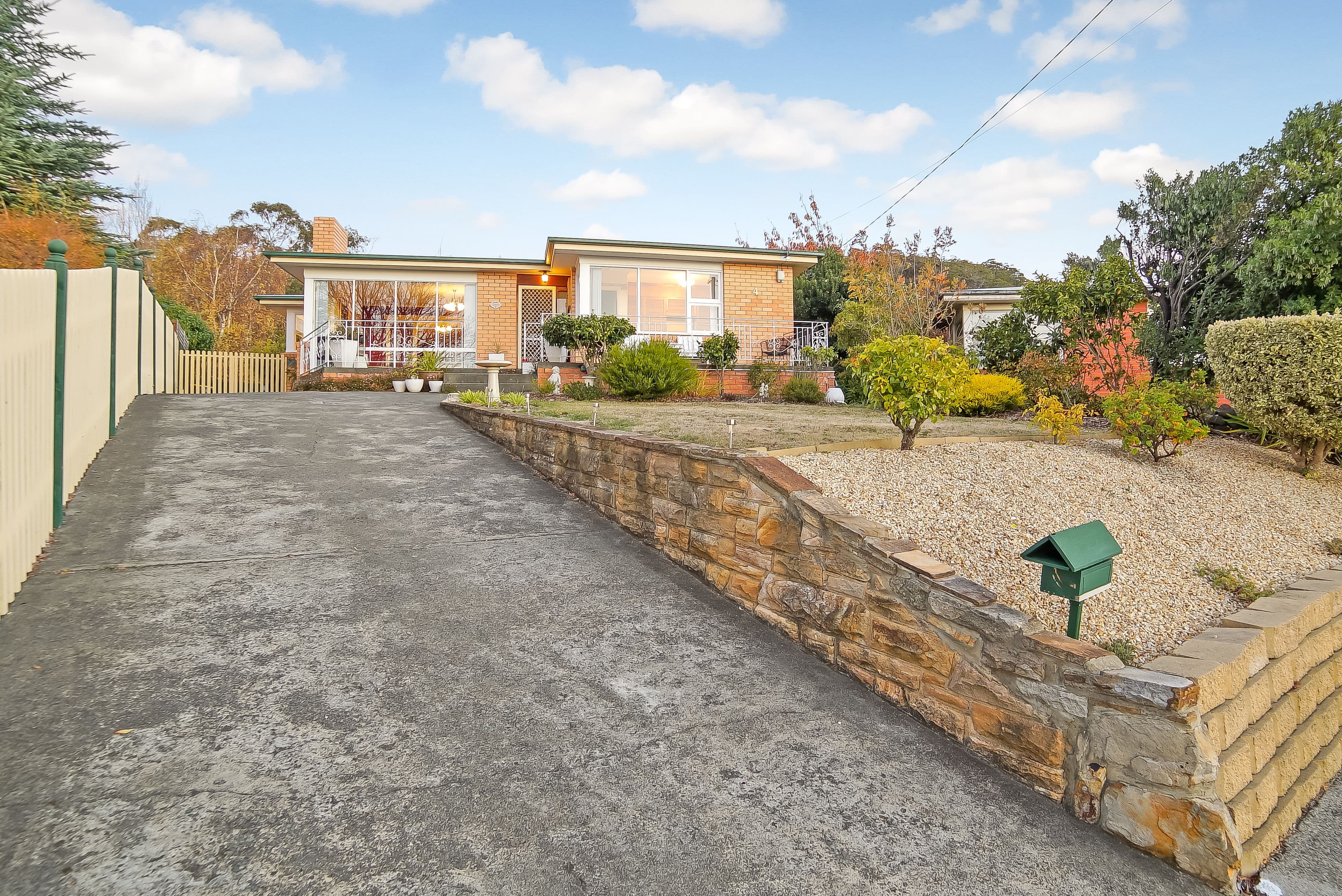 4 Canning Court, Mount Stuart TAS 7000, Mount Stuart - Thumbnail 2