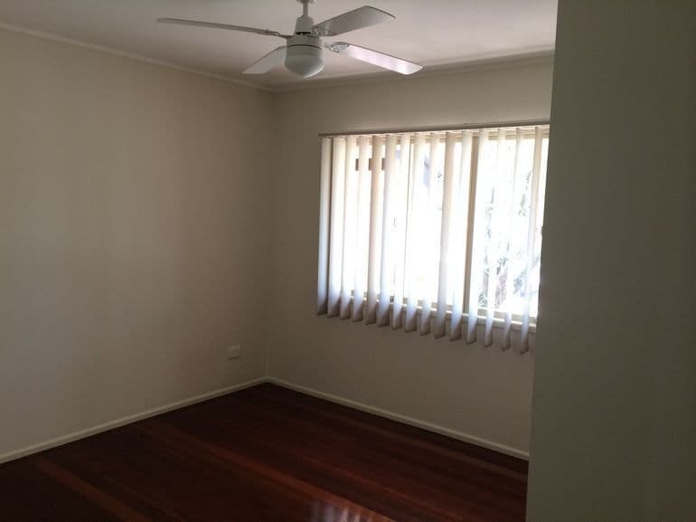 6 Lord Byron Parade, STRATHPINE QLD 4500, Strathpine - Thumbnail 7