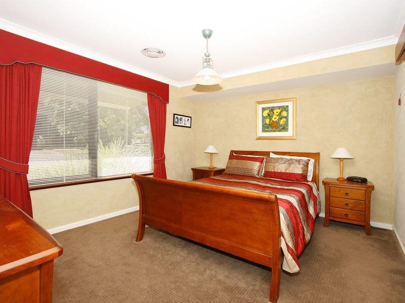 11 Gardon Rise, GWELUP WA 6018, Gwelup - Thumbnail 4