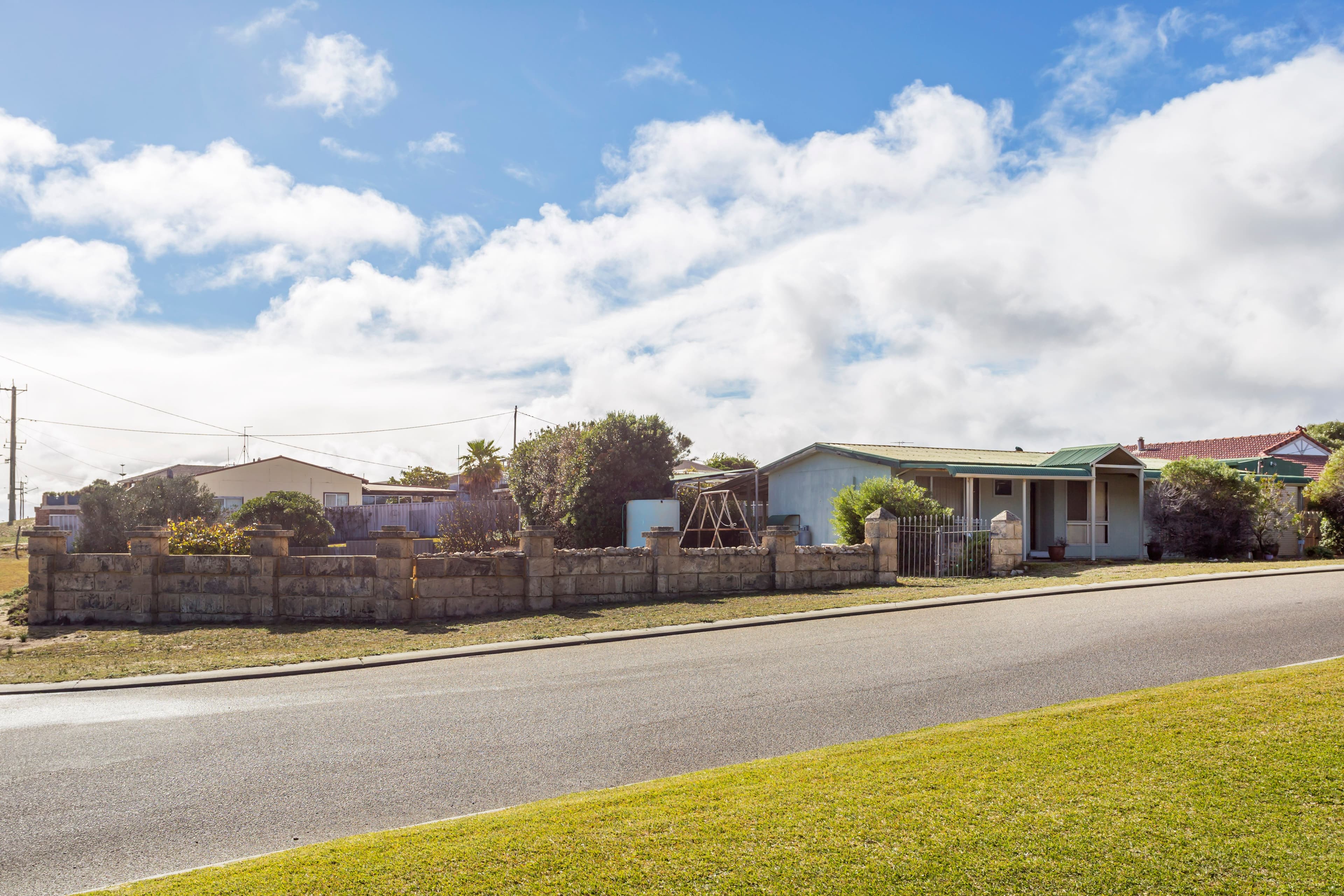 27 Chalon Avenue, Seabird WA 6042, Seabird - Image 1