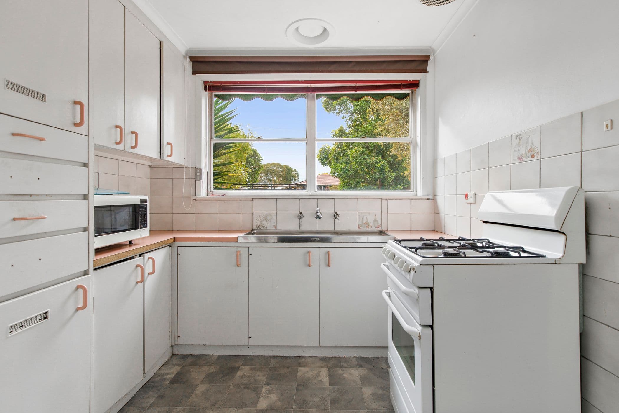 17 Buangor Street, Corio VIC 3214, Corio - Thumbnail 4