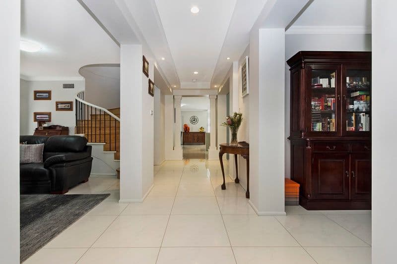 18 Lord Way, Glenwood - Thumbnail 2