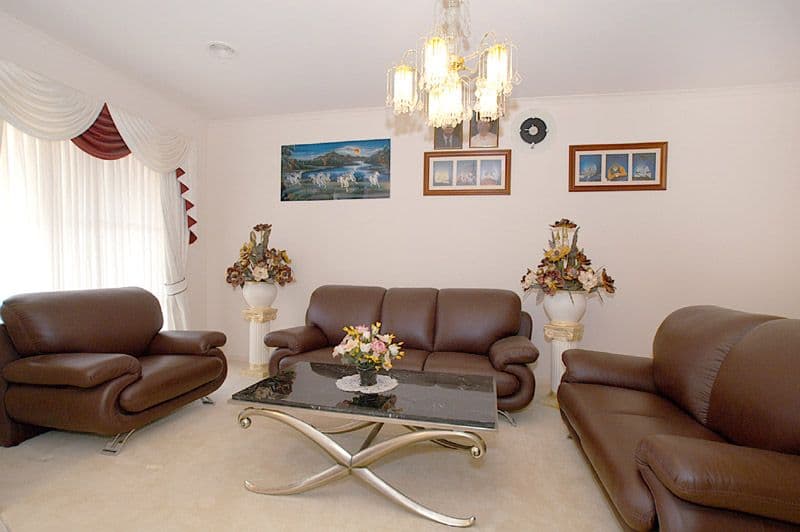 9 Jolimont Place, DINGLEY VILLAGE VIC 3172, Dingley Village - Thumbnail 3