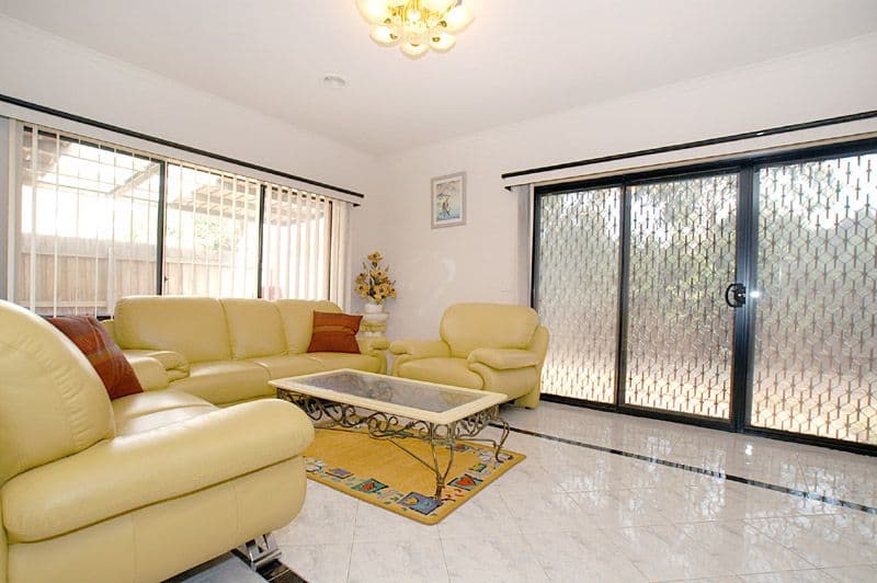 9 Jolimont Place, DINGLEY VILLAGE VIC 3172, Dingley Village - Thumbnail 5