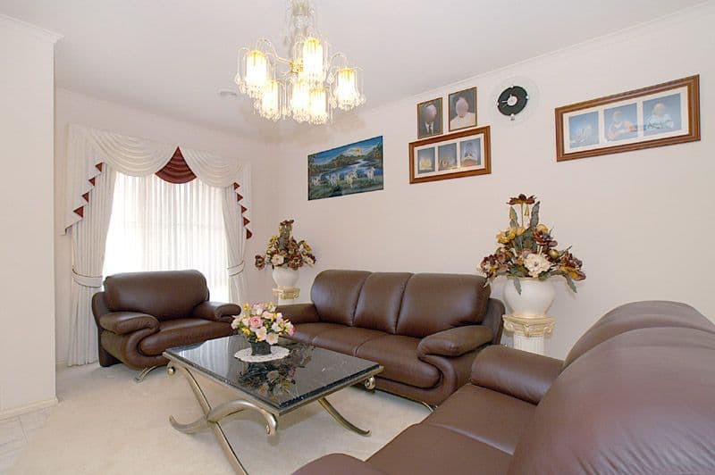 9 Jolimont Place, DINGLEY VILLAGE VIC 3172, Dingley Village - Thumbnail 7