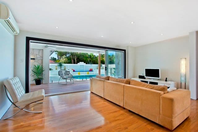 44 Fairsky Avenue, MERMAID WATERS QLD 4218, Mermaid Waters - Thumbnail 7