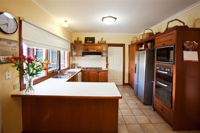 38 Bartram Rise, VIEWBANK VIC 3084, Viewbank - Thumbnail 8