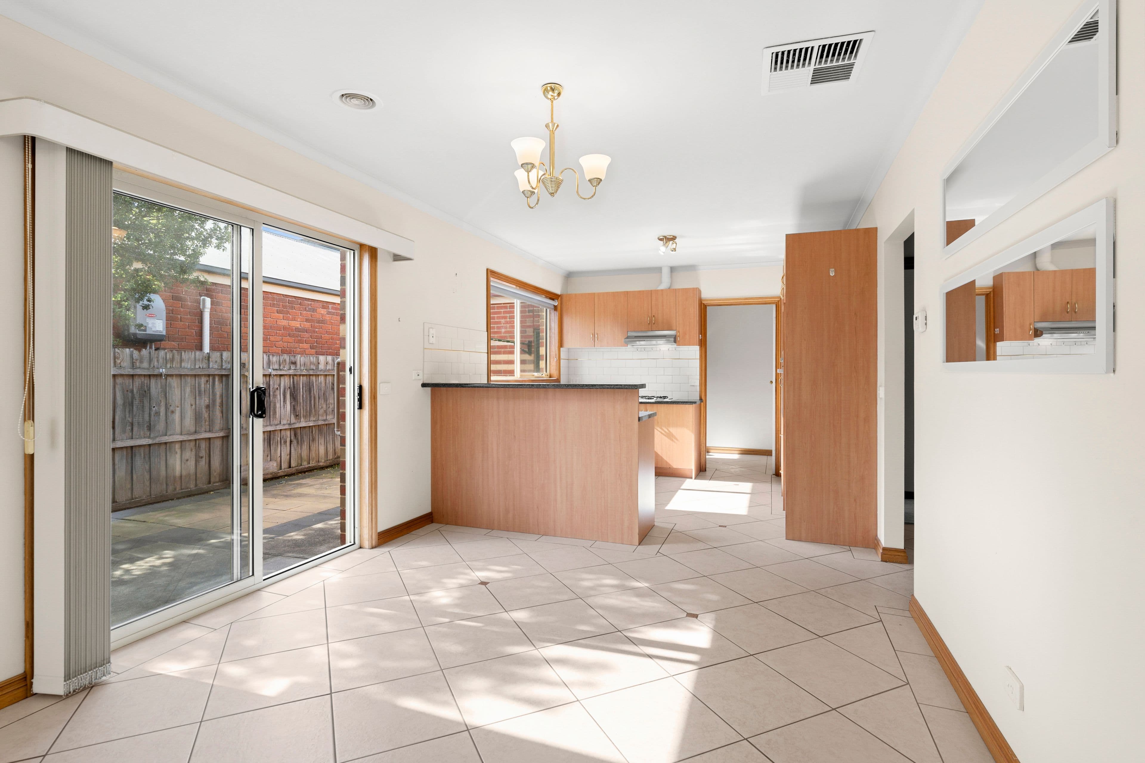 79 Cameron Crescent, Lara VIC 3212, Lara - Thumbnail 2