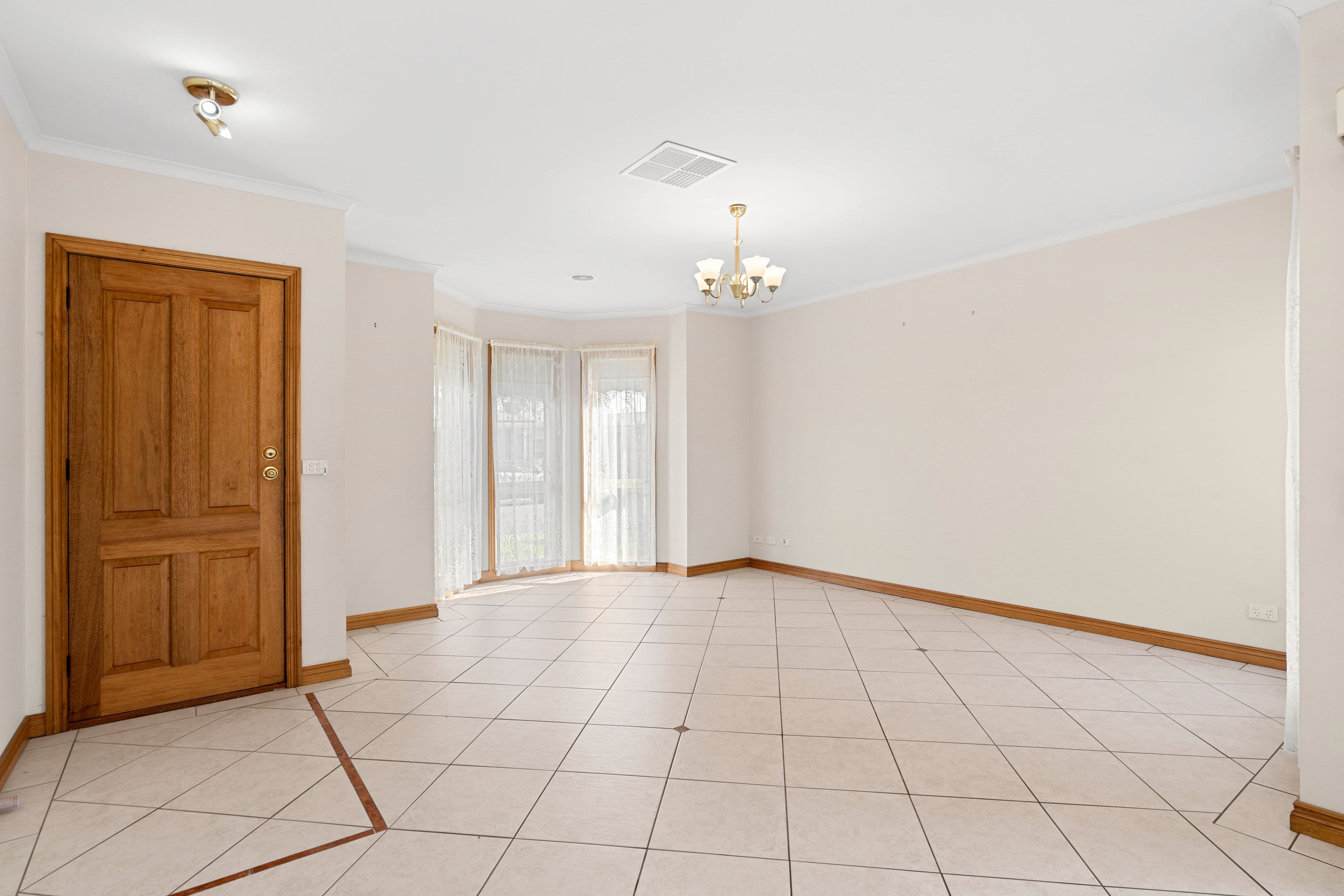 79 Cameron Crescent, Lara VIC 3212, Lara - Thumbnail 6