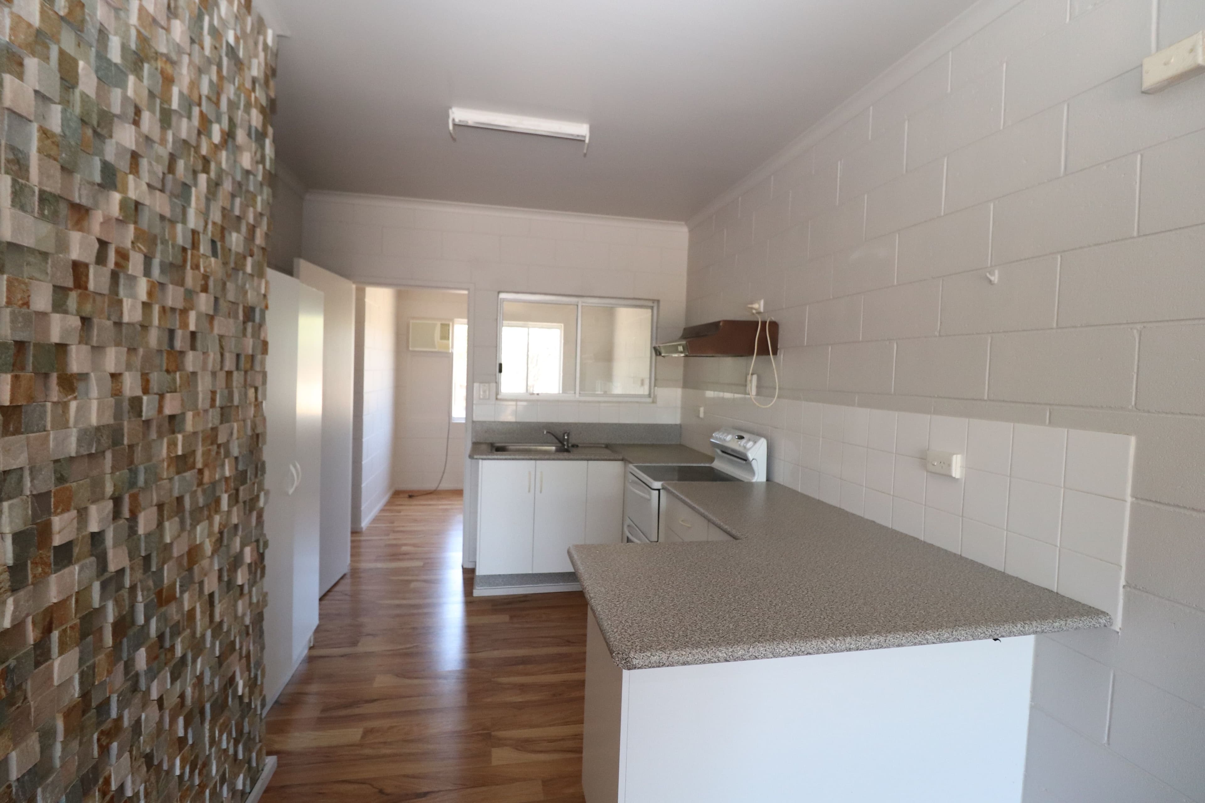 136 Patterson Parade, Lucinda QLD 4850, Lucinda - Thumbnail 2