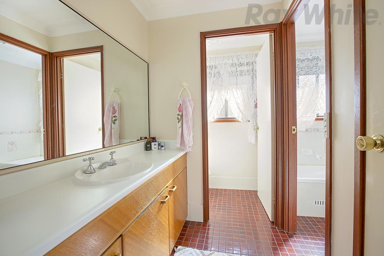 1 Rottnest Avenue, Hinchinbrook NSW 2168, Hinchinbrook - Thumbnail 7