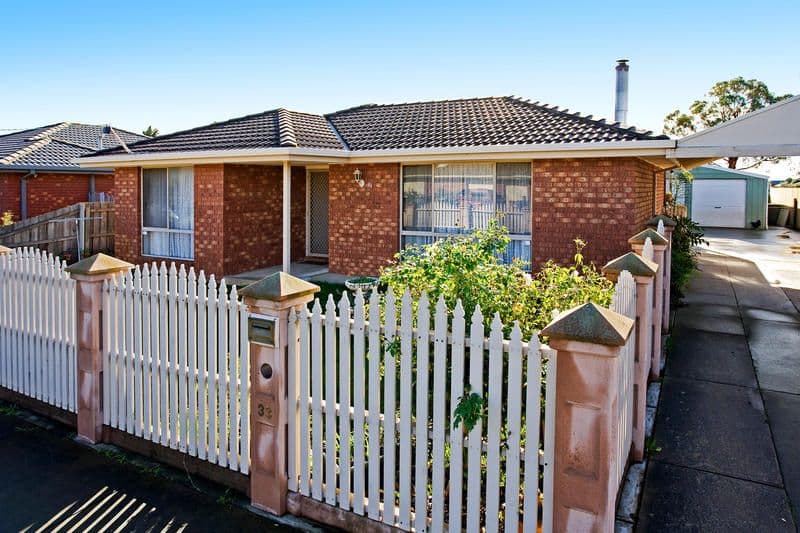 33 Govett Crescent, ST ALBANS PARK VIC 3219, St Albans Park - Thumbnail 2