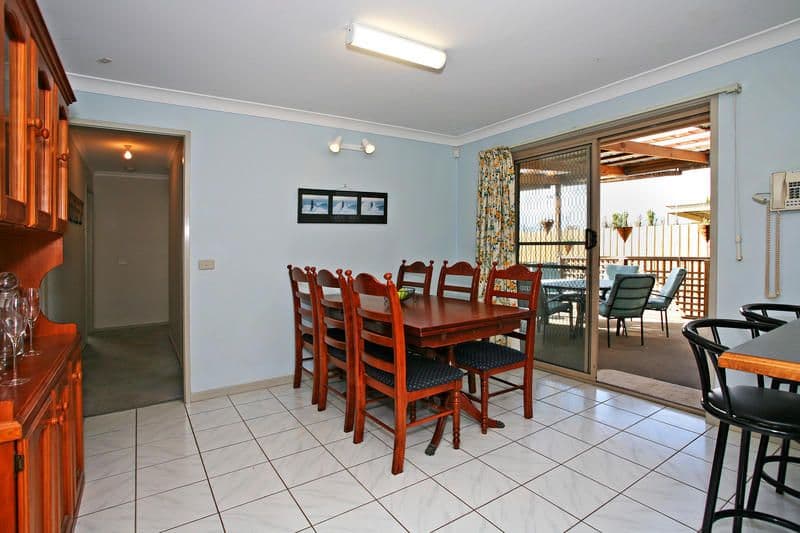 33 Govett Crescent, ST ALBANS PARK VIC 3219, St Albans Park - Thumbnail 4