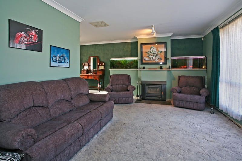 33 Govett Crescent, ST ALBANS PARK VIC 3219, St Albans Park - Thumbnail 6