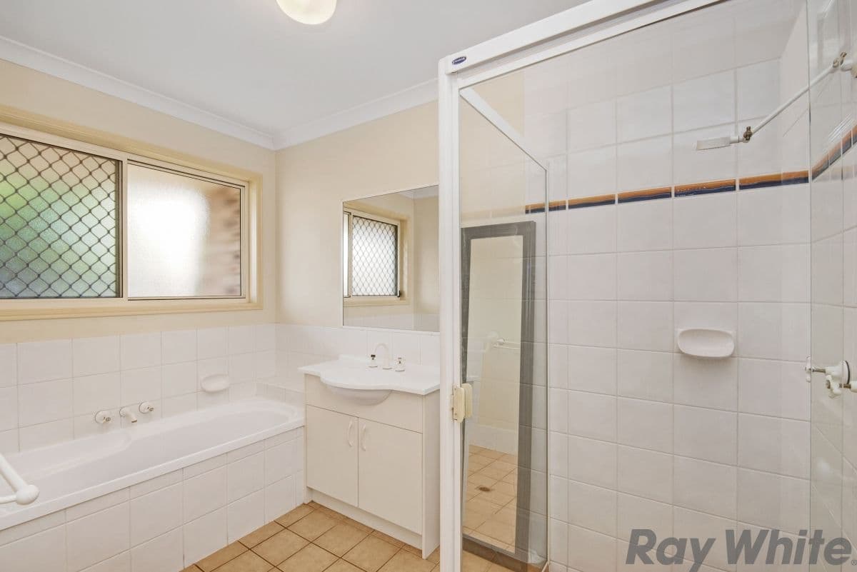 8 Hoddle Court, Rothwell QLD 4022, Rothwell - Thumbnail 4