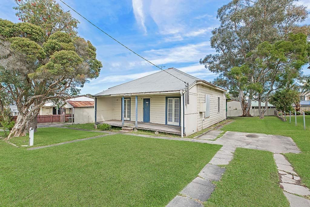 9 Elizabeth Street, Fennell Bay NSW 2283, Fennell Bay - Image 1