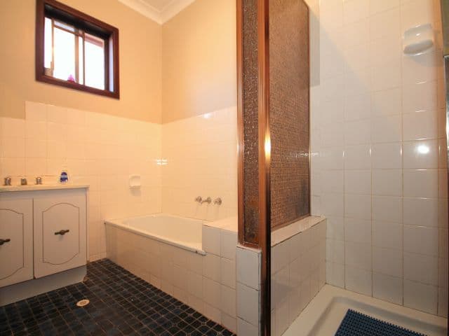 31 Columbine Avenue, BANKSTOWN NSW 2200, Bankstown - Thumbnail 7