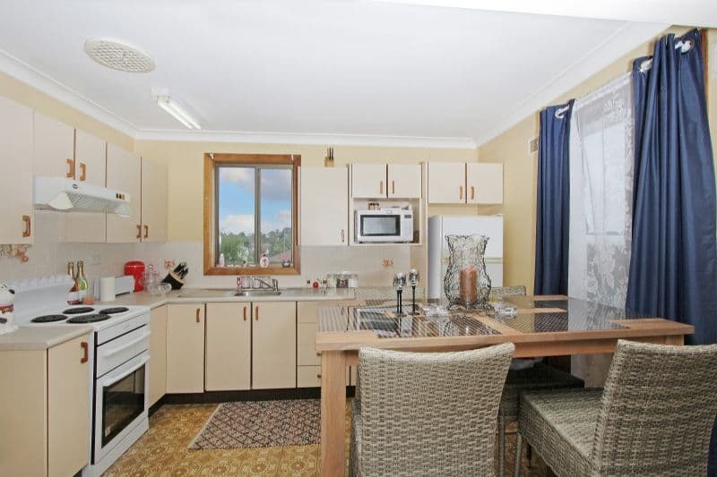 37 Robinson Street, Goulburn - Thumbnail 2
