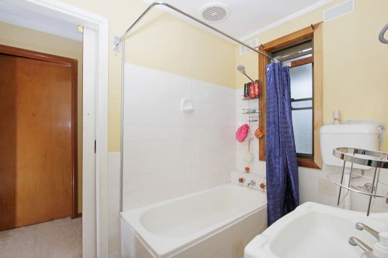 37 Robinson Street, Goulburn - Thumbnail 3