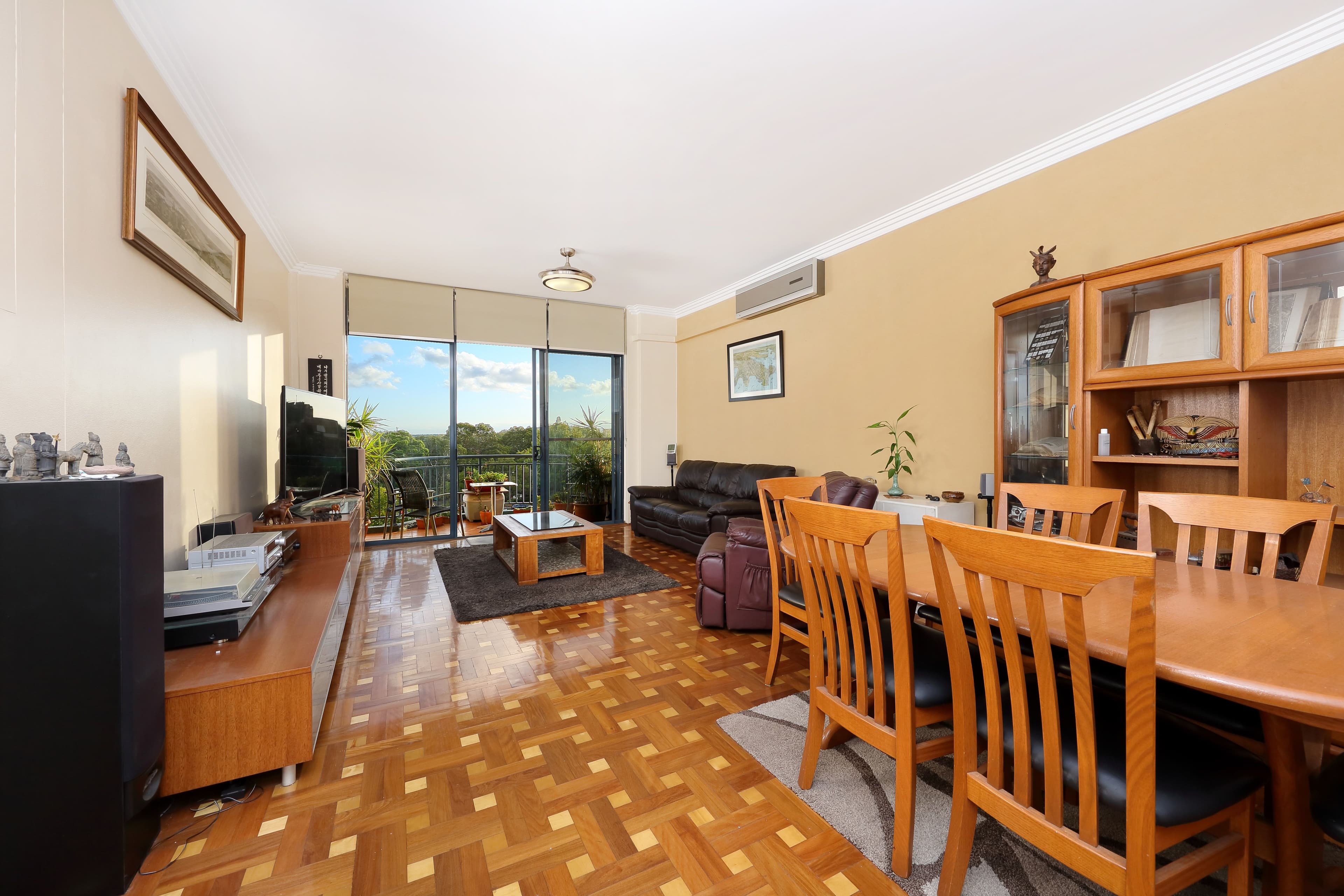 14 Carrington Avenue, Hurstville NSW 2220, Hurstville - Thumbnail 2