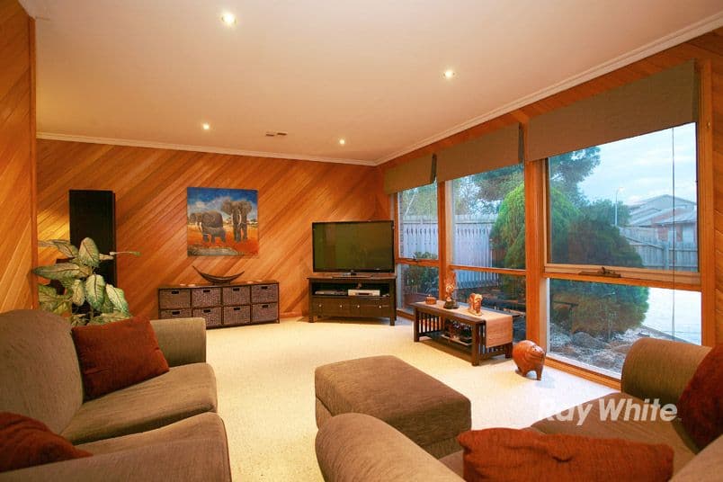 8 Yew Court, CRANBOURNE NORTH VIC 3977, Cranbourne North - Thumbnail 5