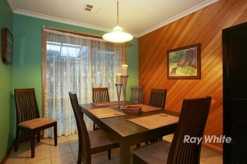 8 Yew Court, CRANBOURNE NORTH VIC 3977, Cranbourne North - Thumbnail 6
