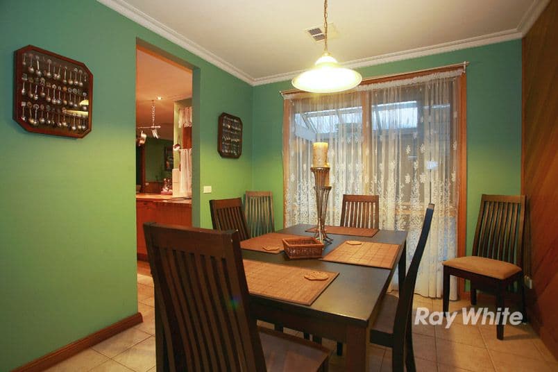 8 Yew Court, CRANBOURNE NORTH VIC 3977, Cranbourne North - Thumbnail 8