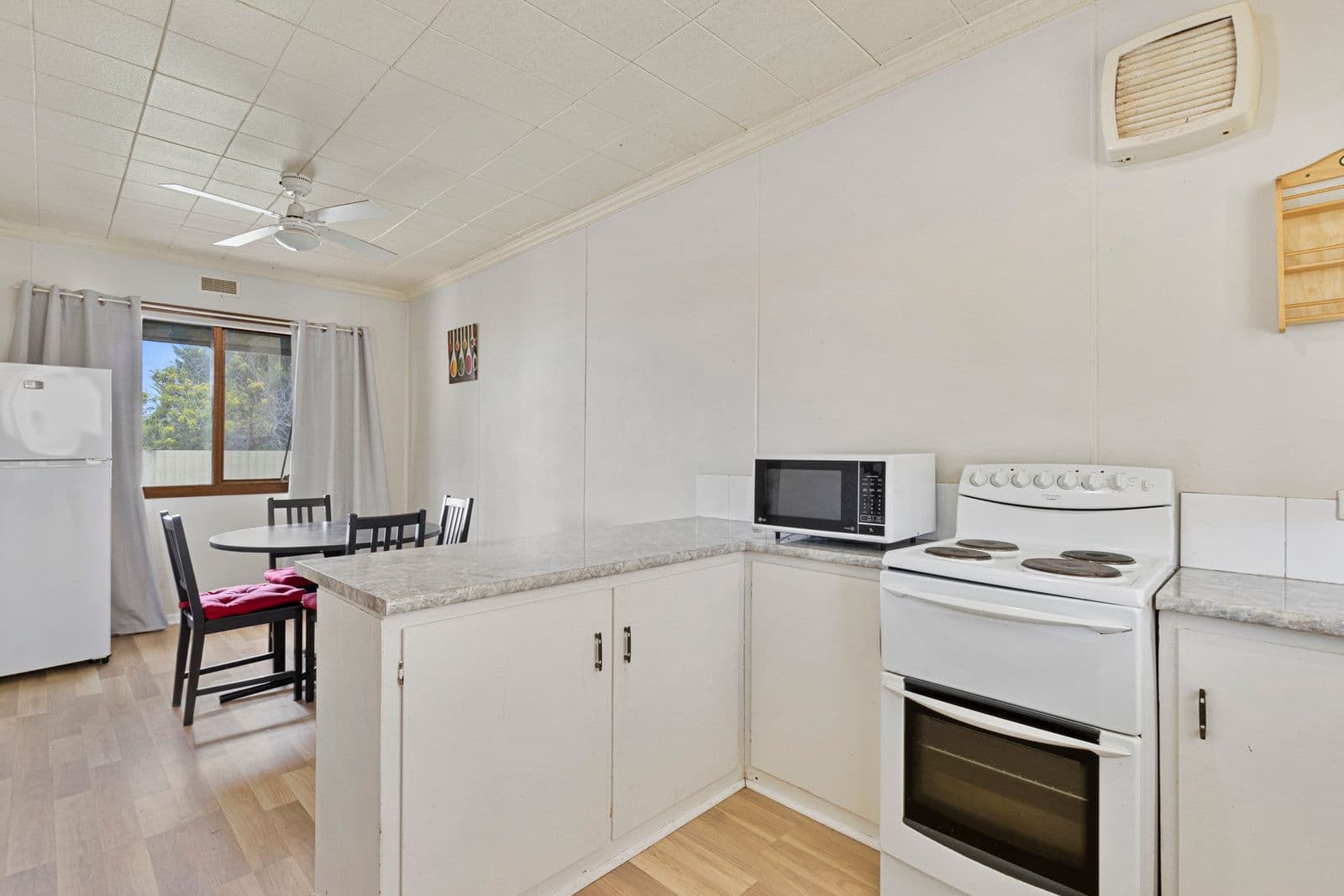 13 Bayview Drive, Moonta Bay SA 5558, Moonta Bay - Thumbnail 6
