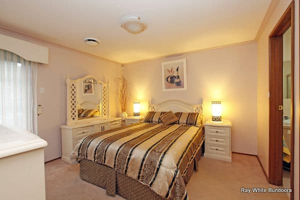 32 Crampton Crescent, MILL PARK VIC 3082, Mill Park - Thumbnail 7