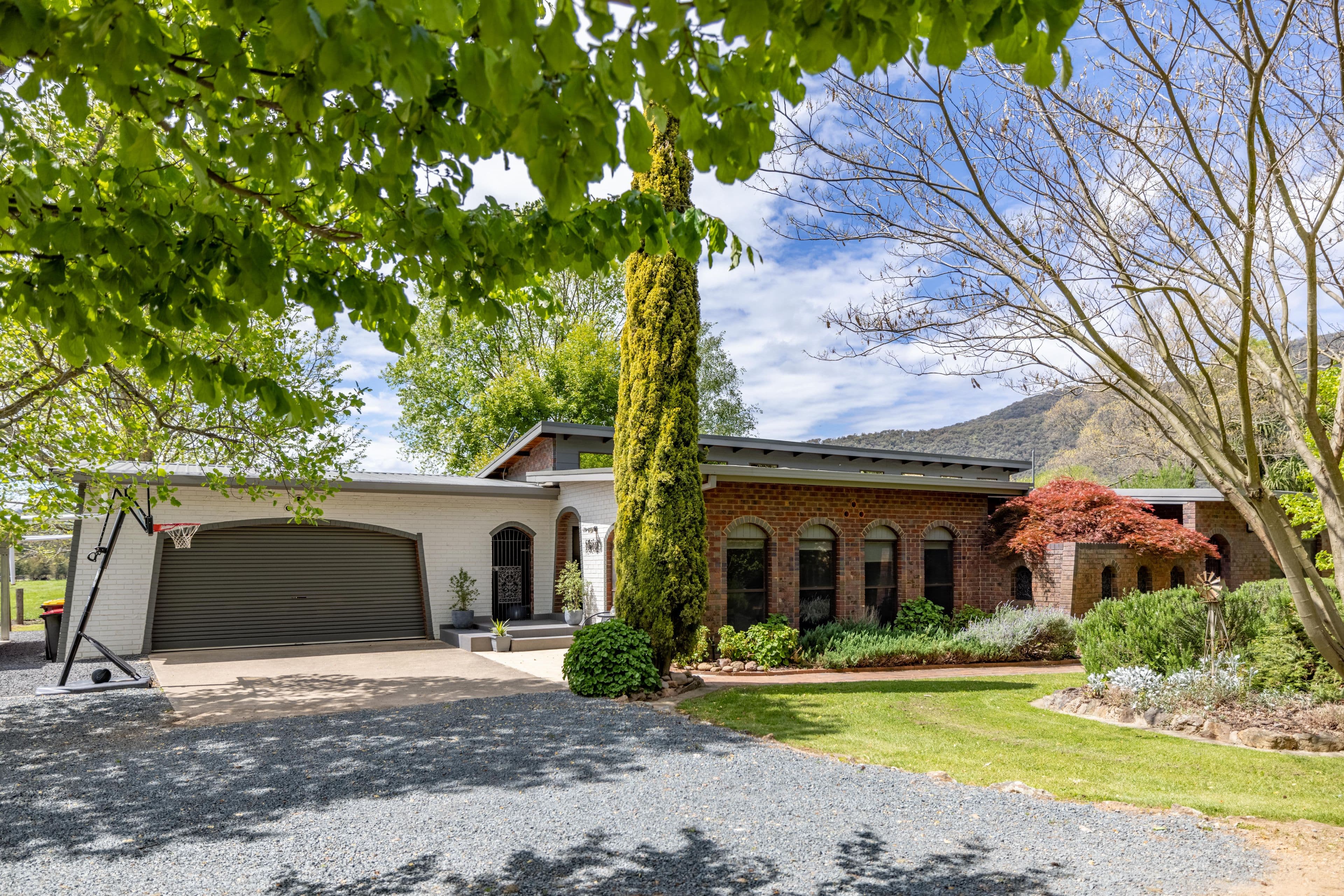 113 West Blowering Road, Tumut NSW 2720, Jones Bridge - Thumbnail 2