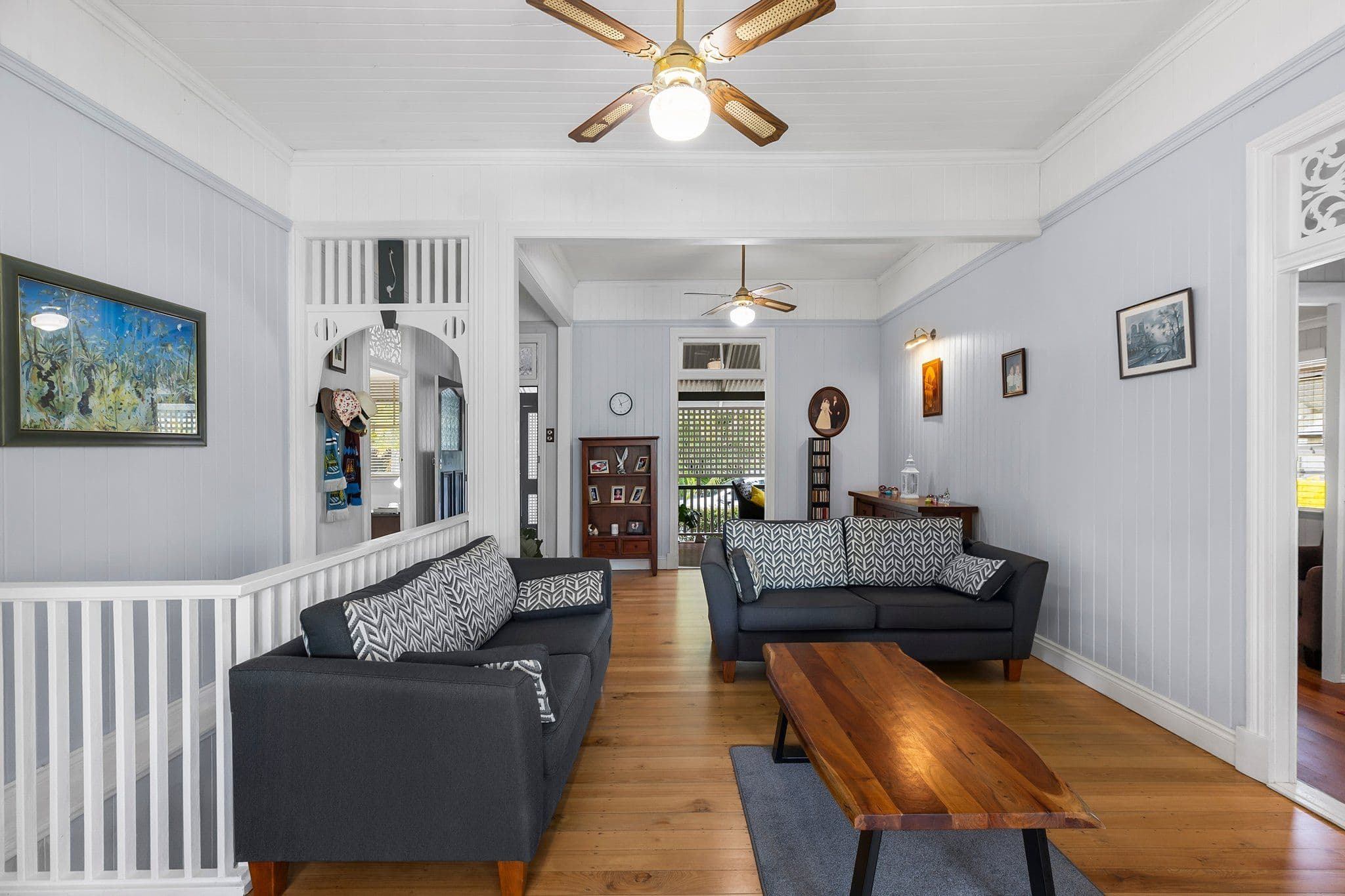 18 Raff Avenue, Holland Park QLD 4121, Holland Park - Thumbnail 2