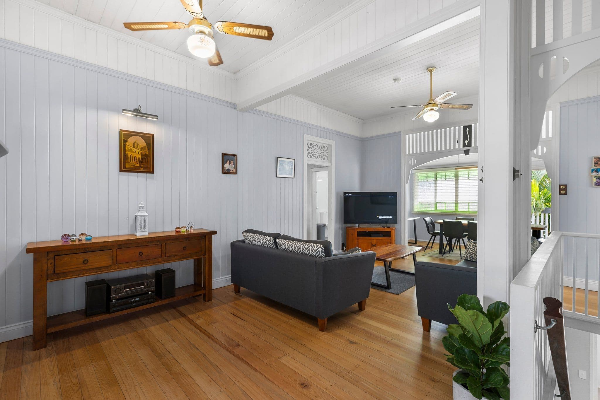 18 Raff Avenue, Holland Park QLD 4121, Holland Park - Thumbnail 3