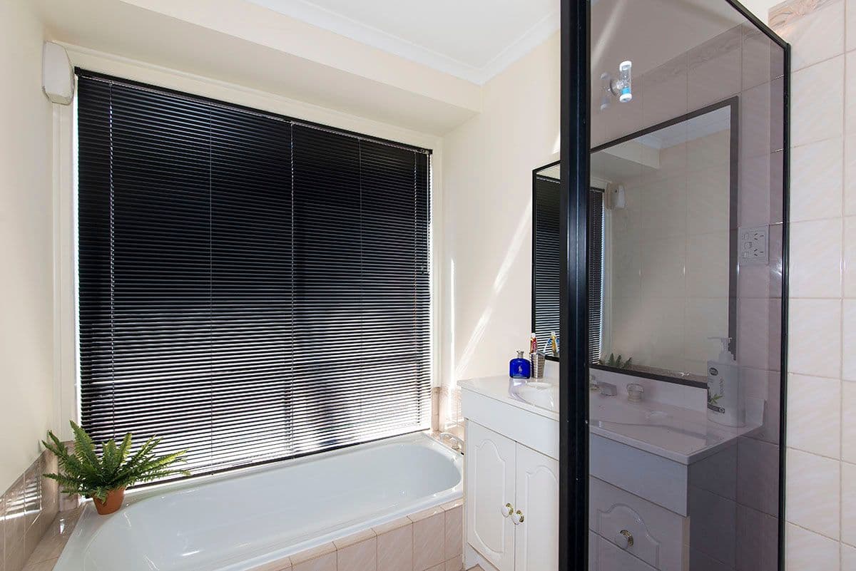12 Bendale Court, MILL PARK VIC 3082, Mill Park - Thumbnail 6