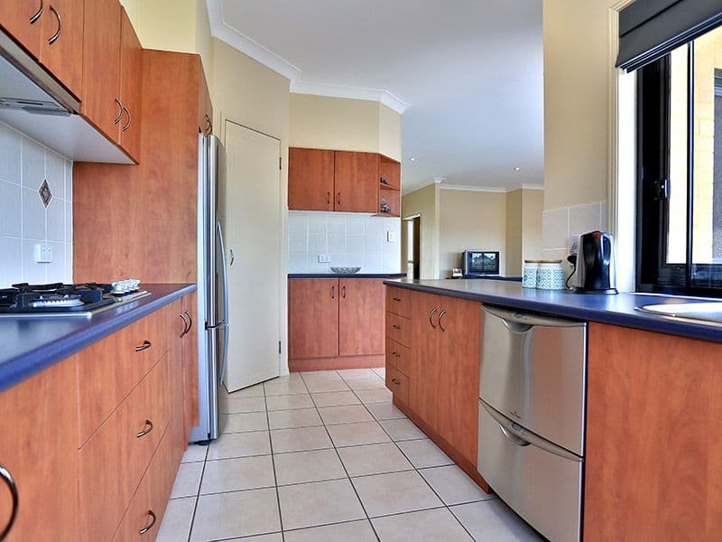 76 Casuarina Street, Bridgeman Downs QLD 4035, Bridgeman Downs - Thumbnail 2