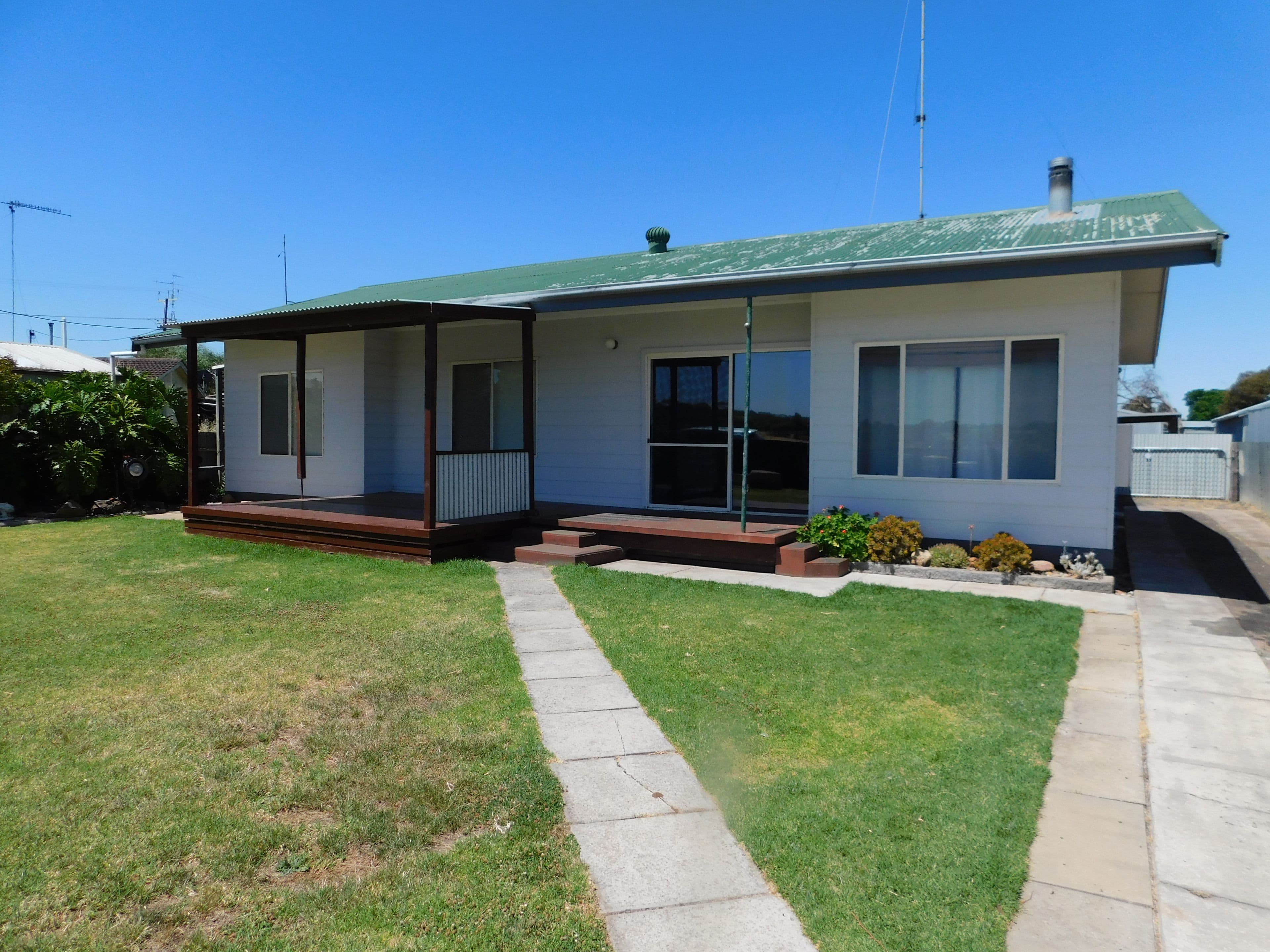 76 Ramsay Terrace, Bordertown SA 5268, Bordertown - Image 1