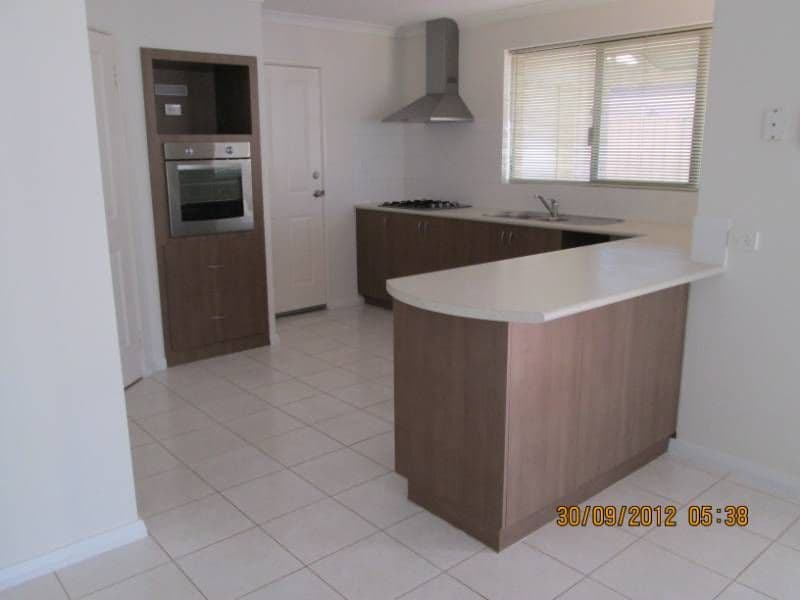 14 Fawcett Crescent, CANNING VALE WA 6155, Canning Vale - Thumbnail 2