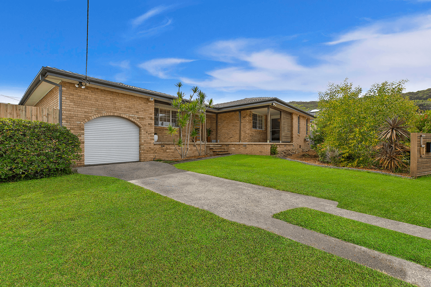 6 Joan Street, Forresters Beach NSW 2260, Forresters Beach - Thumbnail 2