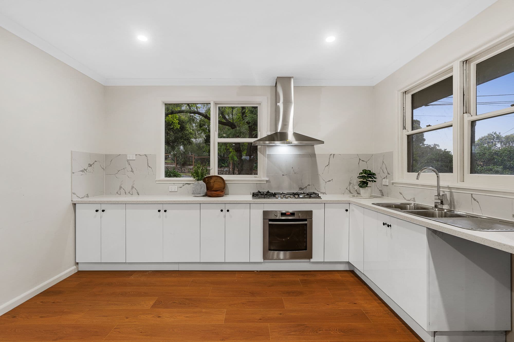 13 Park West Road, Eltham VIC 3095, Eltham - Thumbnail 5