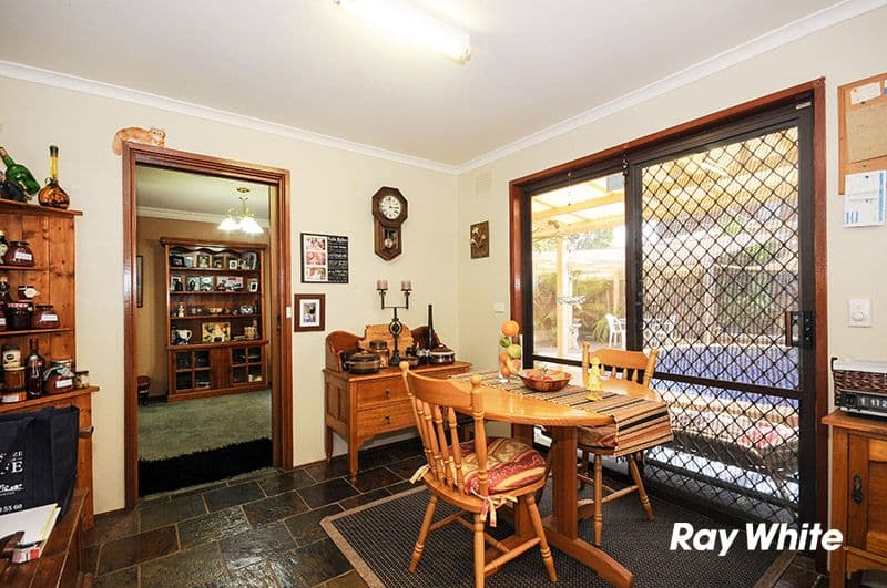 1 Brooke Court, Scoresby VIC 3179, Scoresby - Thumbnail 5